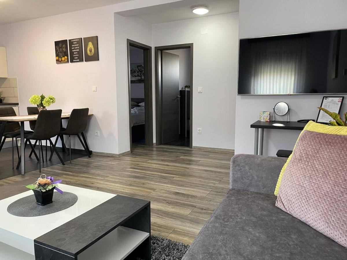 Apartments Dora 스베티 마르틴 나 무리 외부 사진